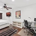 Villa Oasis: Unrivaled Views & Endless Space