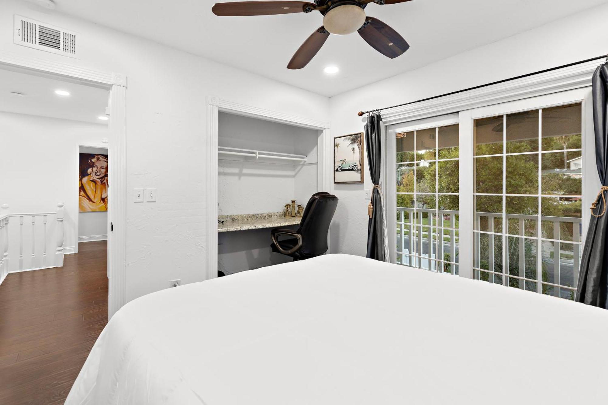 Oasis: Unrivaled Views & Endless Space Villa Los Angeles