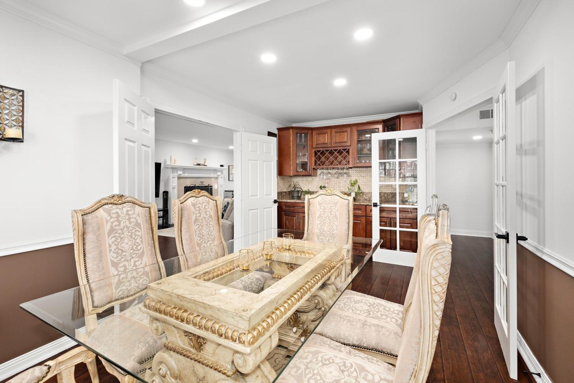 Oasis: Unrivaled Views & Endless Space Los Angeles